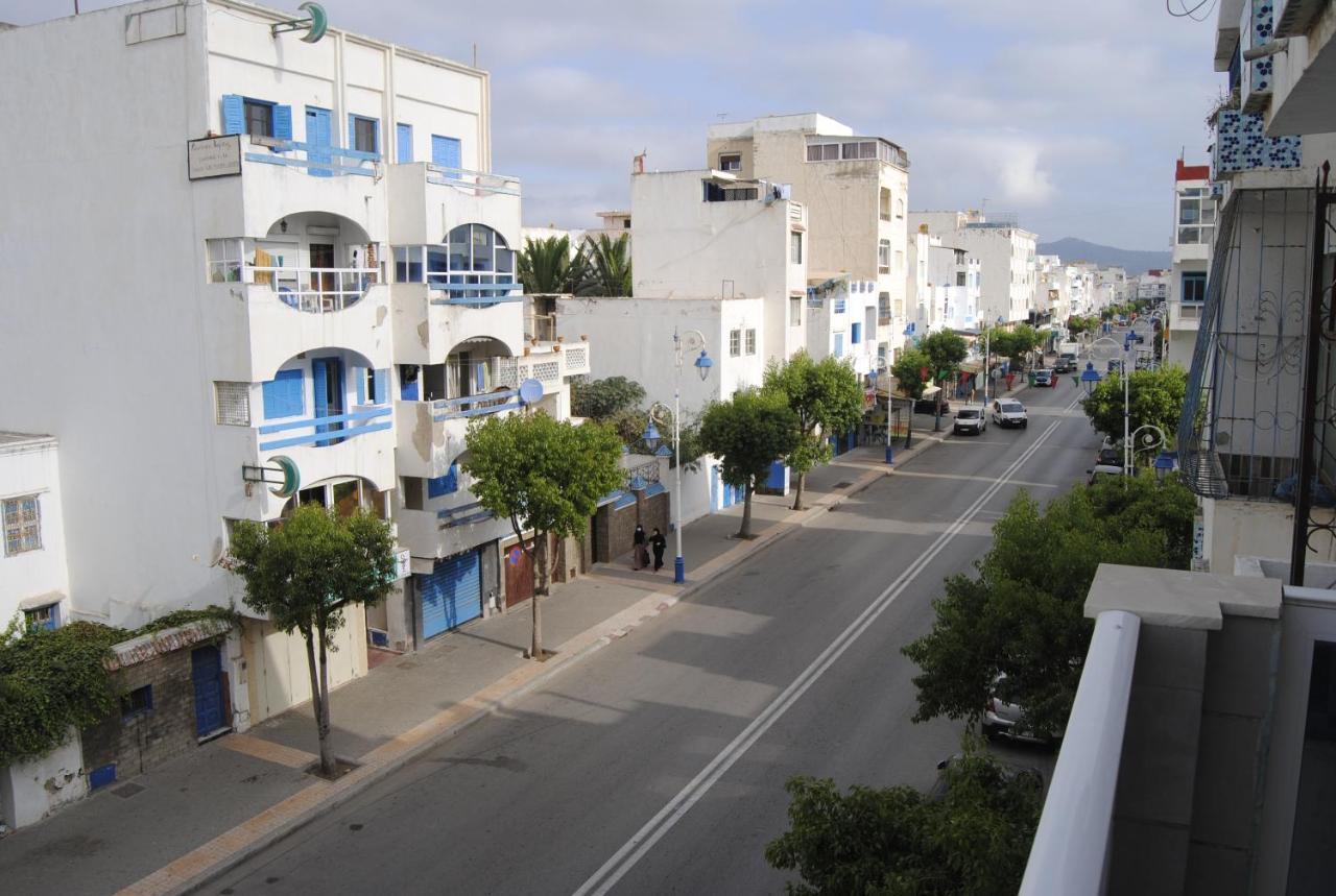 Apartamento Piso céntrico y a pie de playa. Martil Exterior foto