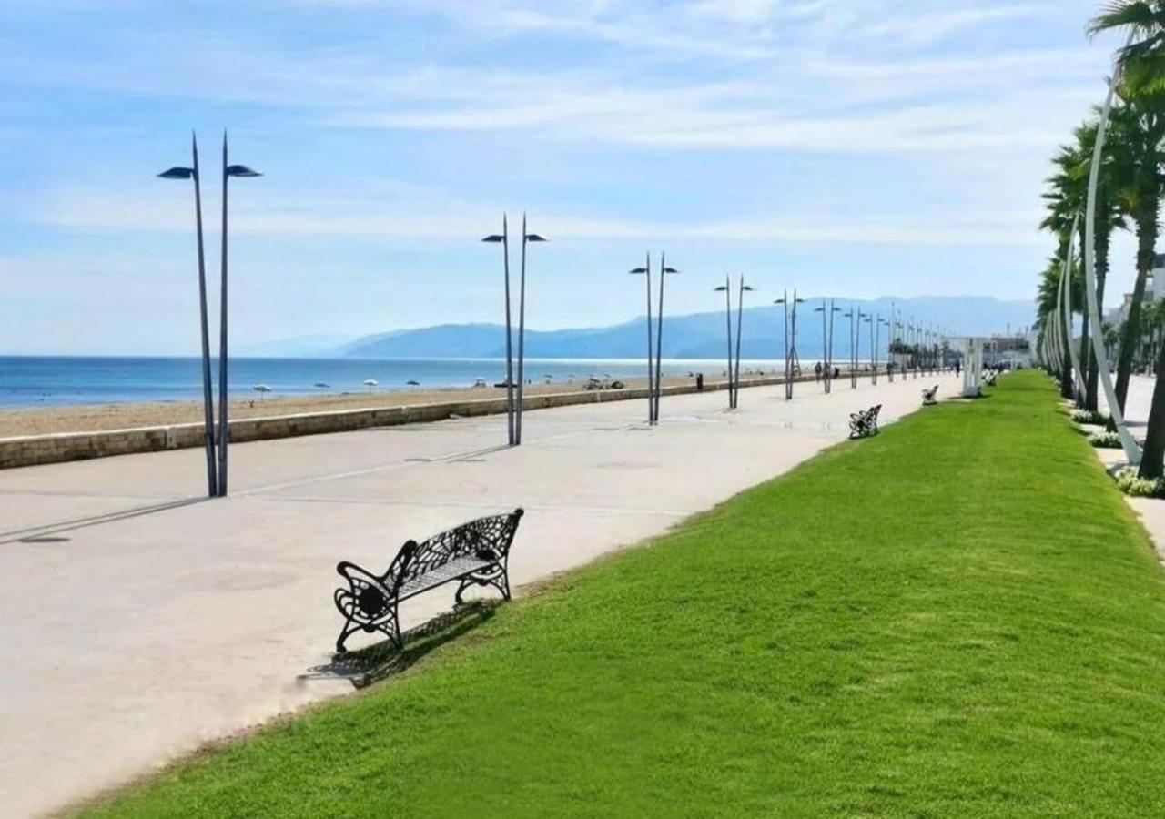 Apartamento Piso céntrico y a pie de playa. Martil Exterior foto