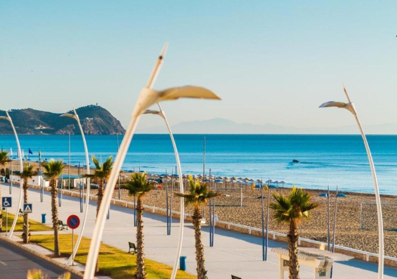 Apartamento Piso céntrico y a pie de playa. Martil Exterior foto
