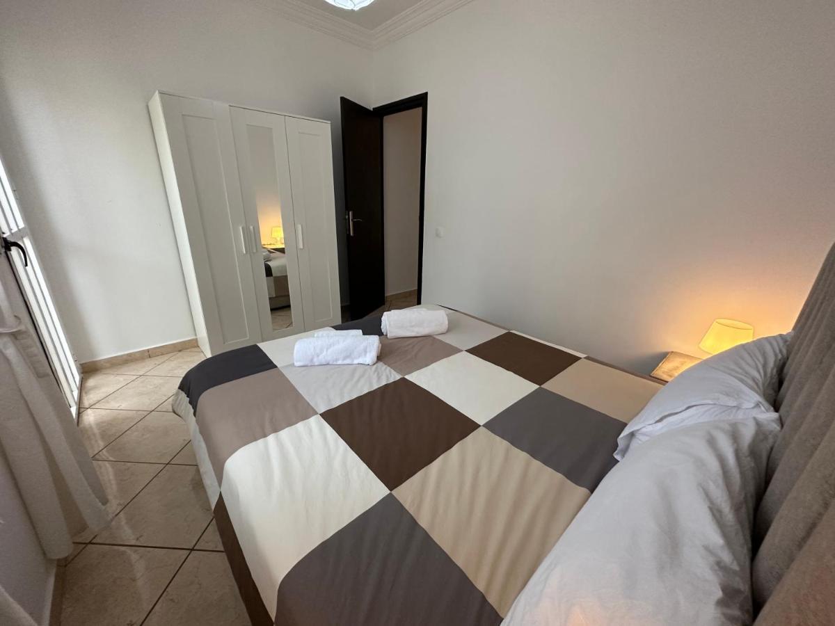 Apartamento Piso céntrico y a pie de playa. Martil Exterior foto