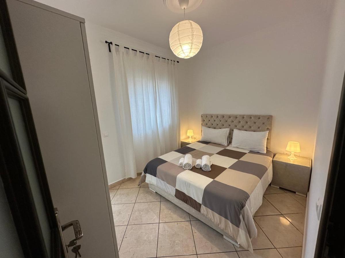 Apartamento Piso céntrico y a pie de playa. Martil Exterior foto