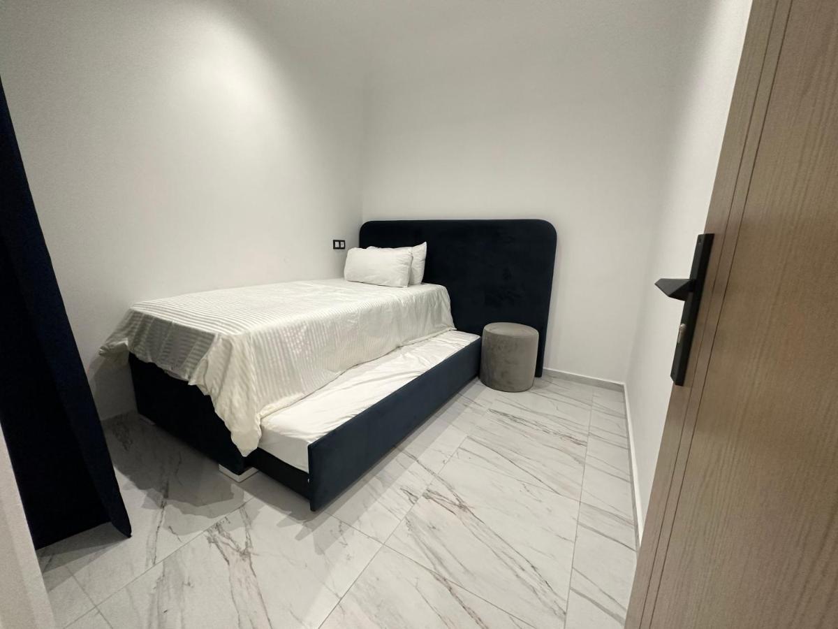 Apartamento Piso céntrico y a pie de playa. Martil Exterior foto