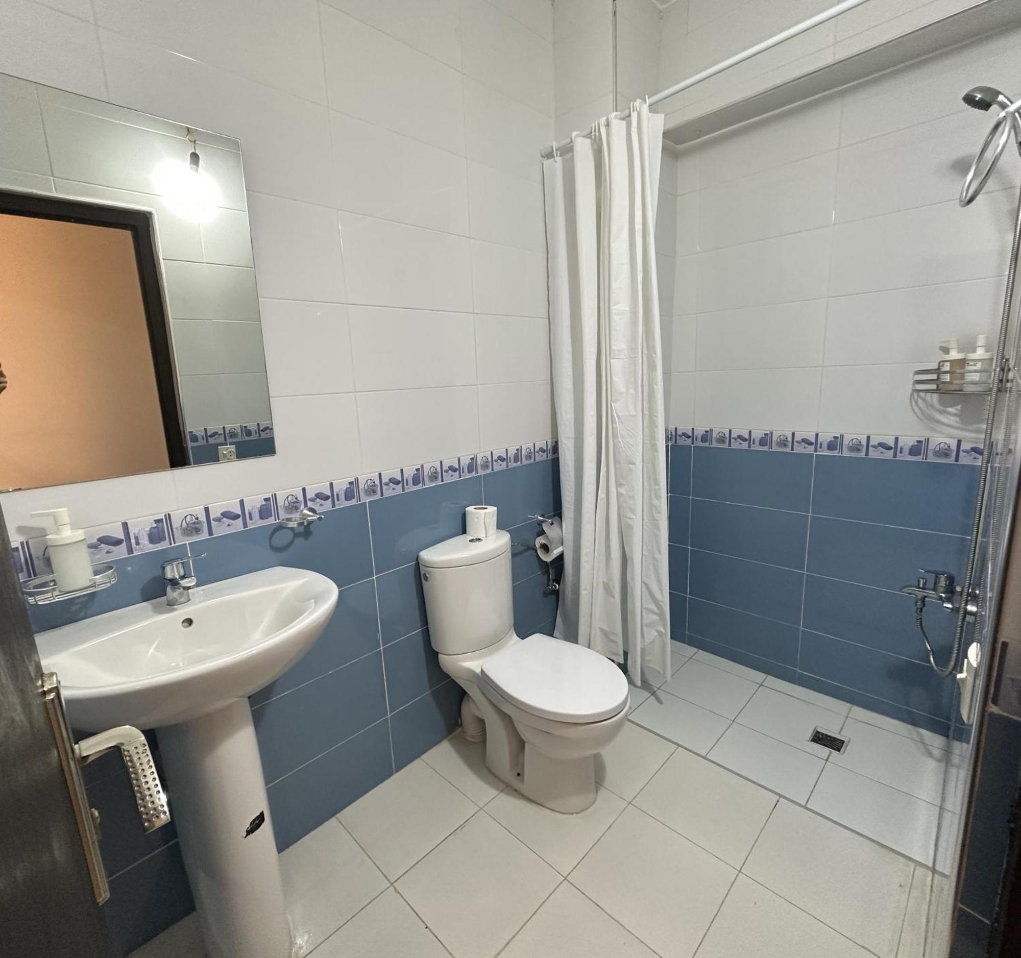 Apartamento Piso céntrico y a pie de playa. Martil Exterior foto