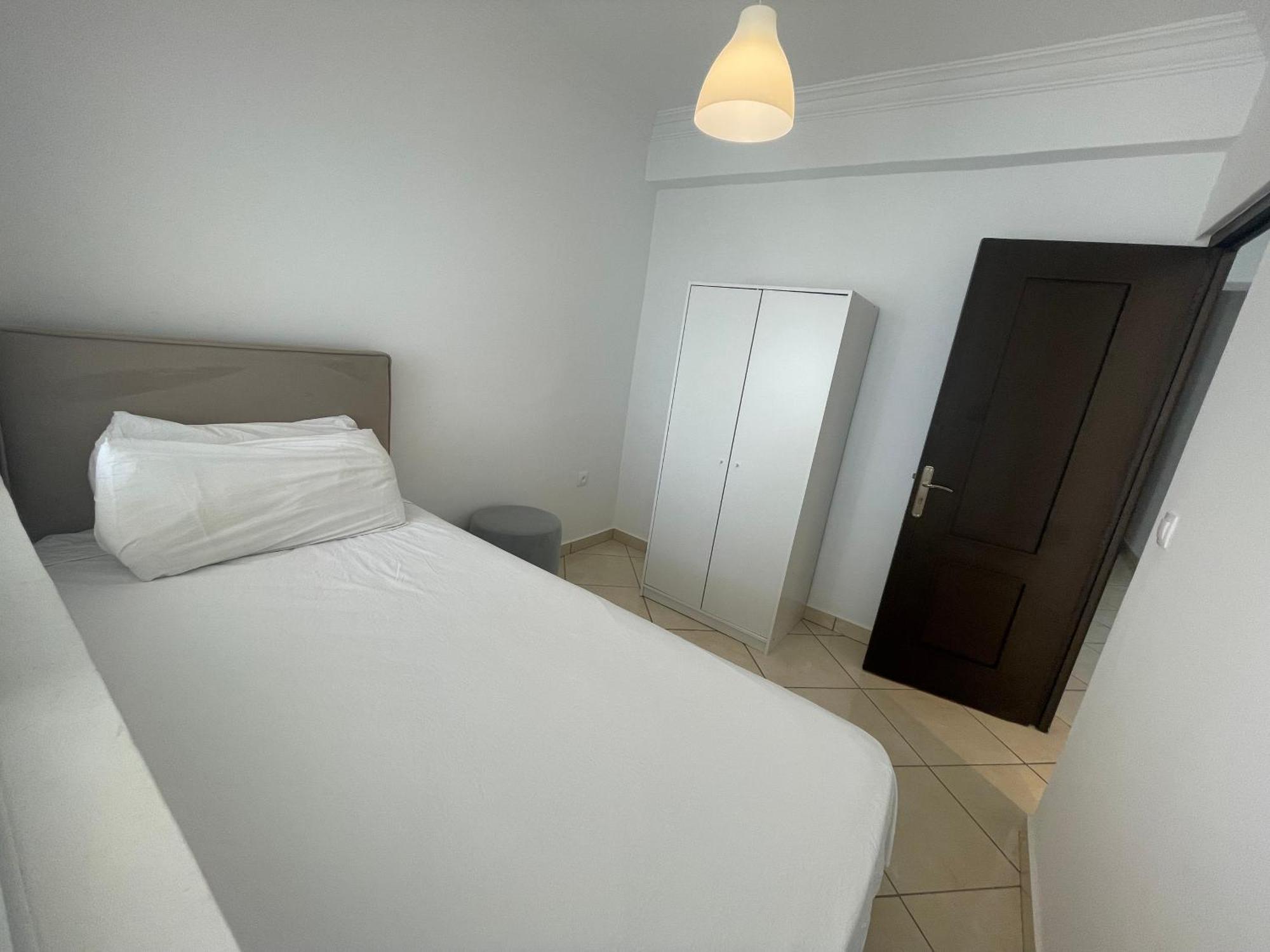 Apartamento Piso céntrico y a pie de playa. Martil Exterior foto